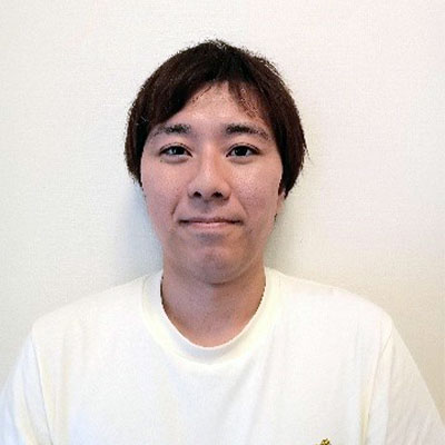 職員A